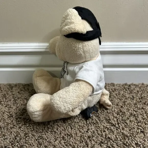 HARLEY DAVIDSON STUFFED PIG, White T Shirt - Logo, Black Bandana - Logo - 2012 - Picture 3 of 11